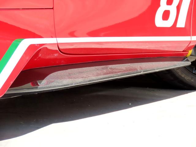 ４８８ピスタ ベースグレード　ユーザー買取車　右ハンドル　ディーラー車　ピロティステッカー　リフトアップ　ロールバー　鍛造アルミ　カーボンパーツ　スペーサー（36枚目）