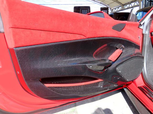 ４８８ピスタ ベースグレード　ユーザー買取車　右ハンドル　ディーラー車　ピロティステッカー　リフトアップ　ロールバー　鍛造アルミ　カーボンパーツ　スペーサー（43枚目）