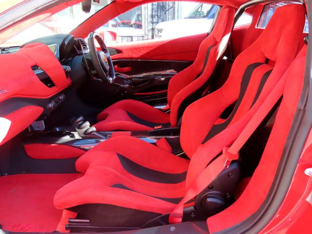 ４８８ピスタ ベースグレード　ユーザー買取車　右ハンドル　ディーラー車　ピロティステッカー　リフトアップ　ロールバー　鍛造アルミ　カーボンパーツ　スペーサー（49枚目）