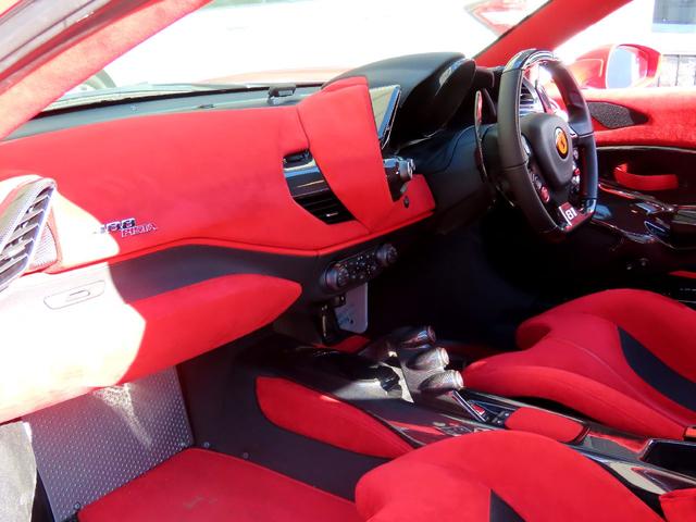 ４８８ピスタ ベースグレード　ユーザー買取車　右ハンドル　ディーラー車　ピロティステッカー　リフトアップ　ロールバー　鍛造アルミ　カーボンパーツ　スペーサー（52枚目）