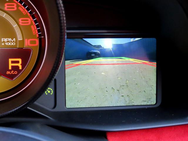 ４８８ピスタ ベースグレード　ユーザー買取車　右ハンドル　ディーラー車　ピロティステッカー　リフトアップ　ロールバー　鍛造アルミ　カーボンパーツ　スペーサー（62枚目）