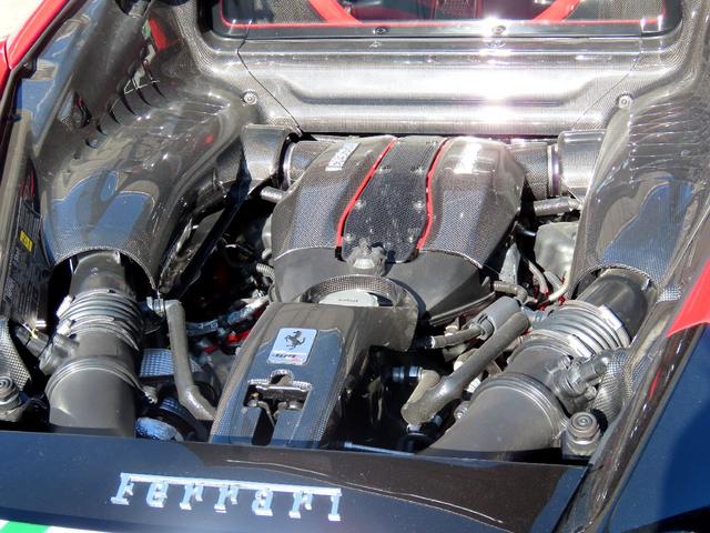 ４８８ピスタ ベースグレード　ユーザー買取車　右ハンドル　ディーラー車　ピロティステッカー　リフトアップ　ロールバー　鍛造アルミ　カーボンパーツ　スペーサー（71枚目）