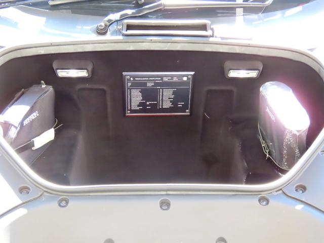 ４８８ピスタ ベースグレード　ユーザー買取車　右ハンドル　ディーラー車　ピロティステッカー　リフトアップ　ロールバー　鍛造アルミ　カーボンパーツ　スペーサー（73枚目）