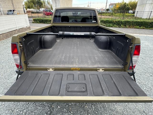 ダットサンピックアップ キングキャブ AX 色替車 社外オーバーフェンダー 15インチAW BFグッドリッチタイヤ ナビTVBluetooth MOMOステアリング コラムAT ETC キーレス タイミングチェーンエンジン NOx・PM適合(13枚目)