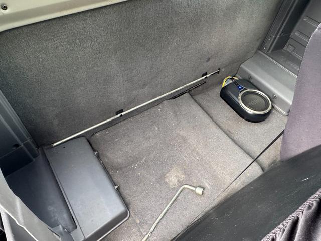 ダットサンピックアップ キングキャブ AX 色替車 社外オーバーフェンダー 15インチAW BFグッドリッチタイヤ ナビTVBluetooth MOMOステアリング コラムAT ETC キーレス タイミングチェーンエンジン NOx・PM適合(27枚目)