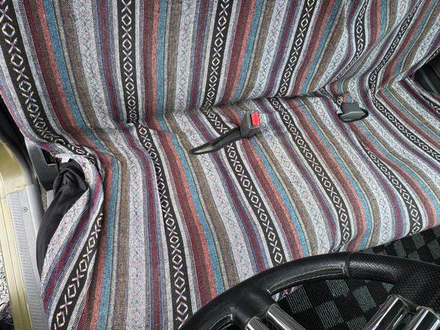 ダットサンピックアップ キングキャブ AX 色替車 社外オーバーフェンダー 15インチAW BFグッドリッチタイヤ ナビTVBluetooth MOMOステアリング コラムAT ETC キーレス タイミングチェーンエンジン NOx・PM適合(28枚目)