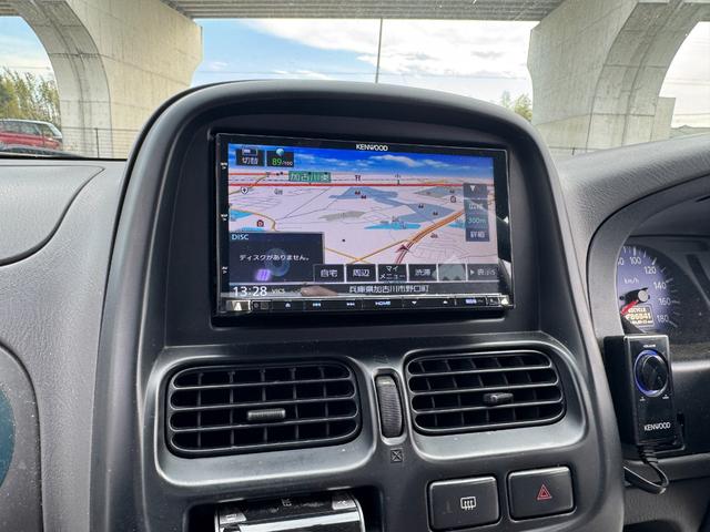 ダットサンピックアップ キングキャブ AX 色替車 社外オーバーフェンダー 15インチAW BFグッドリッチタイヤ ナビTVBluetooth MOMOステアリング コラムAT ETC キーレス タイミングチェーンエンジン NOx・PM適合(32枚目)