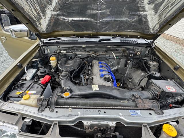 ダットサンピックアップ キングキャブ AX 色替車 社外オーバーフェンダー 15インチAW BFグッドリッチタイヤ ナビTVBluetooth MOMOステアリング コラムAT ETC キーレス タイミングチェーンエンジン NOx・PM適合(43枚目)