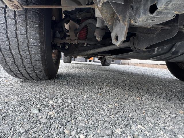 ダットサンピックアップ キングキャブ AX 色替車 社外オーバーフェンダー 15インチAW BFグッドリッチタイヤ ナビTVBluetooth MOMOステアリング コラムAT ETC キーレス タイミングチェーンエンジン NOx・PM適合(46枚目)