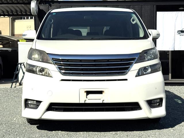 ヴェルファイア ２．４Ｚ　プラチナセレクションＩＩ　１オーナー　両側パワースライドドア　パワーバックドア　ワイパーデアイサー　アルパイン８インチナビＴＶ　バックカメラ　ＥＴＣ　アルパインフリップダウンモニター　ＴＥＩＮ車高調　社外１９アルミ（4枚目）