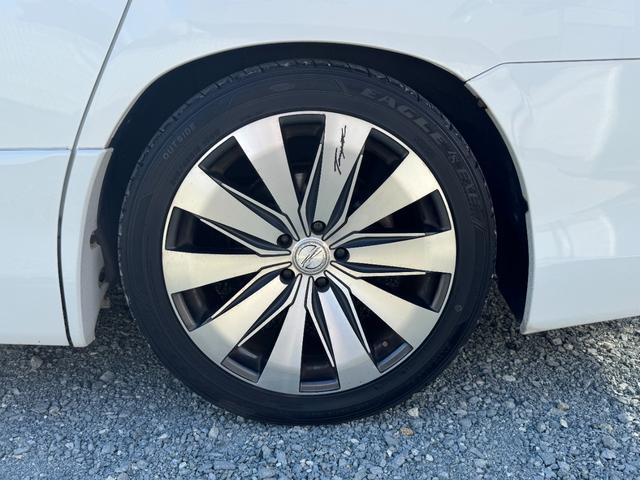 ヴェルファイア ２．４Ｚ　プラチナセレクションＩＩ　１オーナー　両側パワースライドドア　パワーバックドア　ワイパーデアイサー　アルパイン８インチナビＴＶ　バックカメラ　ＥＴＣ　アルパインフリップダウンモニター　ＴＥＩＮ車高調　社外１９アルミ（16枚目）