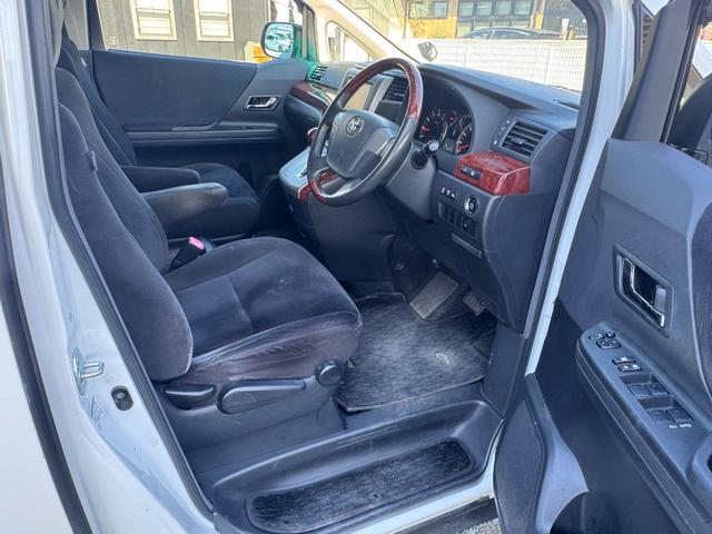 ヴェルファイア ２．４Ｚ　プラチナセレクションＩＩ　１オーナー　両側パワースライドドア　パワーバックドア　ワイパーデアイサー　アルパイン８インチナビＴＶ　バックカメラ　ＥＴＣ　アルパインフリップダウンモニター　ＴＥＩＮ車高調　社外１９アルミ（24枚目）