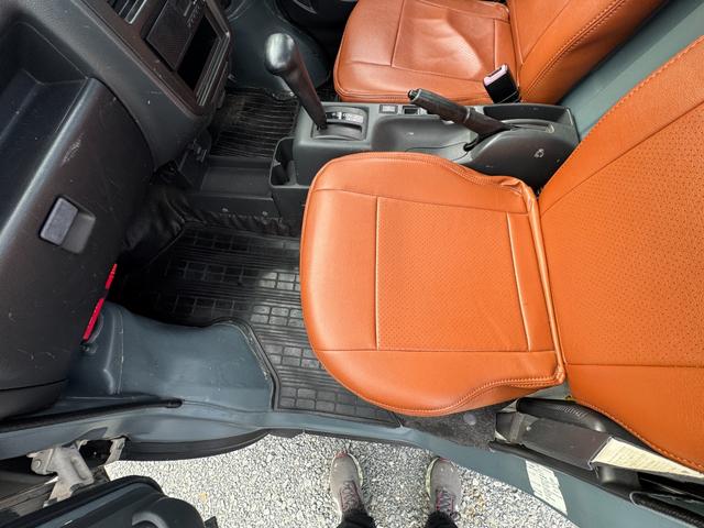 キャリイトラック KCエアコン・パワステ パートタイム4WD エアコン パワステ シートカバー オープンカントリーR/Tタイヤ ETC(29枚目)