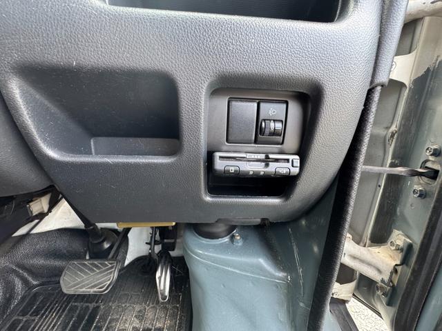 キャリイトラック KCエアコン・パワステ パートタイム4WD エアコン パワステ シートカバー オープンカントリーR/Tタイヤ ETC(35枚目)