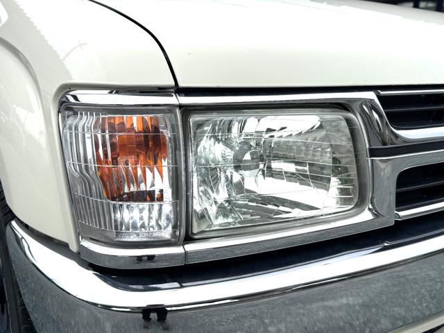 ハイラックス ＤＸ　ＲＺＮ１４７　ＮＯｘ・ＰＭ適合　ローダウン　ＴＯＹＯ　Ｈ２Ｏホワイトレタータイヤ　ＭＬＪ　Ｄ：ＳＬＯＴ１６インチアルミＪＷＬ－Ｔ　社外サイド出しマフラー　シートカバー　ＵＳステップバンパー（11枚目）