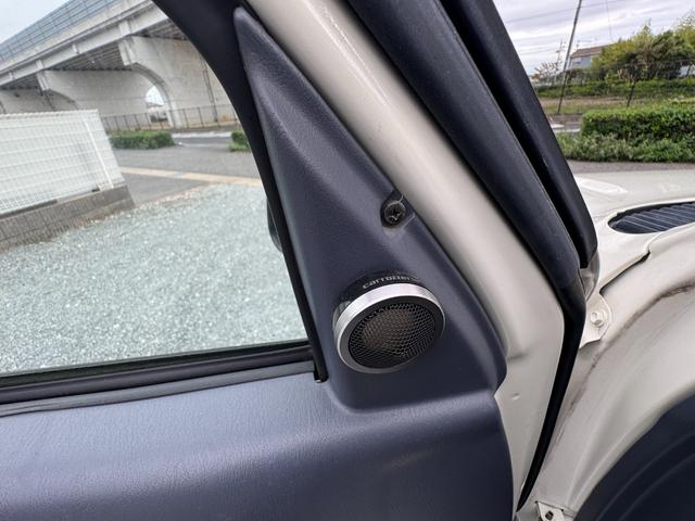 ハイラックス ＤＸ　ＲＺＮ１４７　ＮＯｘ・ＰＭ適合　ローダウン　ＴＯＹＯ　Ｈ２Ｏホワイトレタータイヤ　ＭＬＪ　Ｄ：ＳＬＯＴ１６インチアルミＪＷＬ－Ｔ　社外サイド出しマフラー　シートカバー　ＵＳステップバンパー（37枚目）