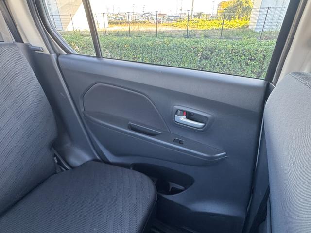 ワゴンＲ ＦＸリミテッド　１オーナー　禁煙車　４ＷＤ　新品ブリヂストンスタッドレスタイヤ　アイドリングストップ　シートヒーター　スマートキー　プッシュスタート　オートエアコン　電動格納ミラー（23枚目）