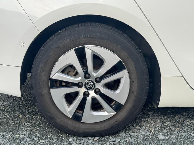 プリウス A トヨタセーフティセンス オートハイビーム ヘッドアップディスプレイ 純正9インチナビTVBluetooth バックカメラ ETC ドラレコ クラッツィオシートカバー LEDヘッドライト LEDフォグ(14枚目)