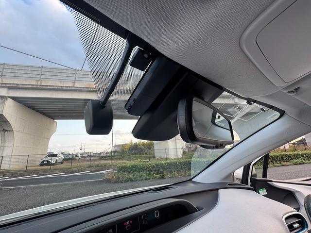 プリウス A トヨタセーフティセンス オートハイビーム ヘッドアップディスプレイ 純正9インチナビTVBluetooth バックカメラ ETC ドラレコ クラッツィオシートカバー LEDヘッドライト LEDフォグ(32枚目)