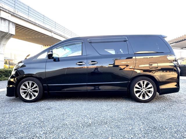 ヴェルファイア ２．４Ｚ　プラチナセレクションＩＩ　サンルーフ　トヨタプレミアムサウンド１８スピーカー　メーカーナビＴＶ　電動フリップダウンモニター　クール＆ホットコンソール　両側電動スライド　パワーバックドア　クルーズコントロール　ワイパーデアイサー（6枚目）