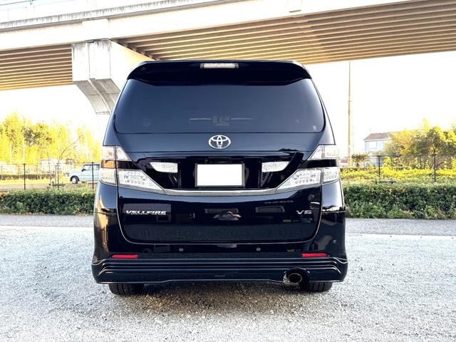 ヴェルファイア ２．４Ｚ　プラチナセレクションＩＩ　サンルーフ　トヨタプレミアムサウンド１８スピーカー　メーカーナビＴＶ　電動フリップダウンモニター　クール＆ホットコンソール　両側電動スライド　パワーバックドア　クルーズコントロール　ワイパーデアイサー（8枚目）