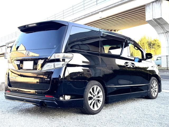 ヴェルファイア ２．４Ｚ　プラチナセレクションＩＩ　サンルーフ　トヨタプレミアムサウンド１８スピーカー　メーカーナビＴＶ　電動フリップダウンモニター　クール＆ホットコンソール　両側電動スライド　パワーバックドア　クルーズコントロール　ワイパーデアイサー（9枚目）