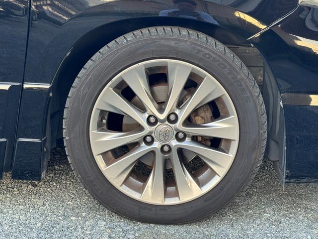 ヴェルファイア ２．４Ｚ　プラチナセレクションＩＩ　サンルーフ　トヨタプレミアムサウンド１８スピーカー　メーカーナビＴＶ　電動フリップダウンモニター　クール＆ホットコンソール　両側電動スライド　パワーバックドア　クルーズコントロール　ワイパーデアイサー（11枚目）