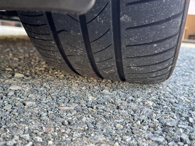 ヴェルファイア ２．４Ｚ　プラチナセレクションＩＩ　サンルーフ　トヨタプレミアムサウンド１８スピーカー　メーカーナビＴＶ　電動フリップダウンモニター　クール＆ホットコンソール　両側電動スライド　パワーバックドア　クルーズコントロール　ワイパーデアイサー（15枚目）