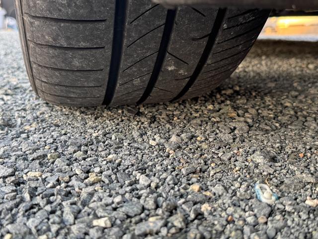 ヴェルファイア ２．４Ｚ　プラチナセレクションＩＩ　サンルーフ　トヨタプレミアムサウンド１８スピーカー　メーカーナビＴＶ　電動フリップダウンモニター　クール＆ホットコンソール　両側電動スライド　パワーバックドア　クルーズコントロール　ワイパーデアイサー（18枚目）