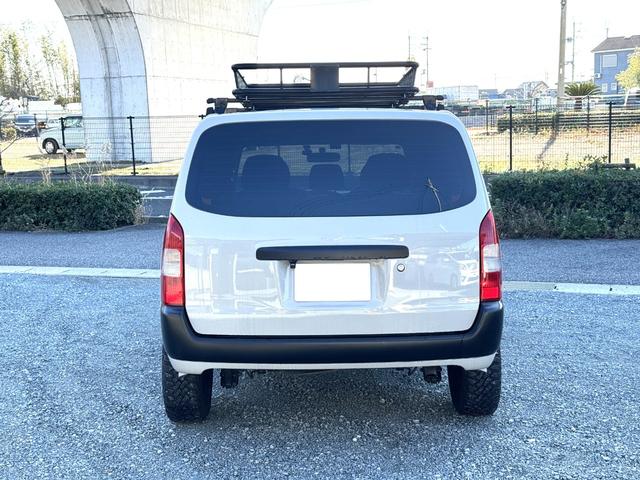 プロボックスワゴン Ｆ　エクストラパッケージ　２インチリフトアップキット　マッドスターＭ／Ｔタイヤ　フロントバンパーガード　ルーフラック　ナビＴＶＢｌｕｅｔｏｏｔｈ　バックカメラ　ドラレコ　ＥＴＣ　全席パワーウィンド　タイミングチェーン　禁煙車（8枚目）