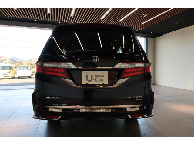 オデッセイ アブソルート・ホンダセンシング 4WD・ナビ・純正アルミ(6枚目)