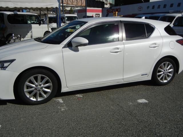 CT CT200h バージョンC ETC ナビ TV オートクルーズコントロール アルミホイール スマートキー 電動格納ミラー シートヒーター CVT 盗難防止システム 衝突安全ボディ ABS CD USB(15枚目)