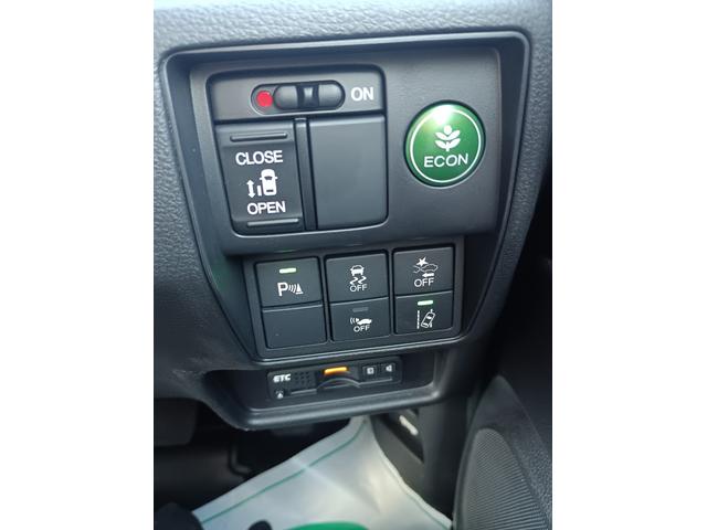 �p���[�X���C�h�h�A�����Ńh�A�̊J���X�C�b�`��łƂĂ��ȒP�ł��B�X���C�h�h�A�͍⓹�ł͑�l�ł��d���Ȃ鎖������̂ŘV��j����킸�l�C�̑����ł���B