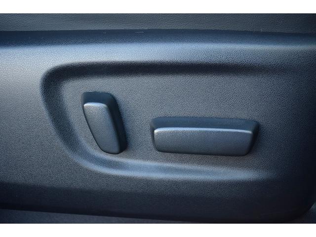 アルファード ２．５Ｓ　Ｃパッケージ　サンルーフ　純正ディスプレーオーディオ　パワーバックドア　バックカメラ　デジタルインナーミラー　電動パーキング　両側パワースライドドア　シートヒーター＆シートベンチレーション　オートライト（26枚目）