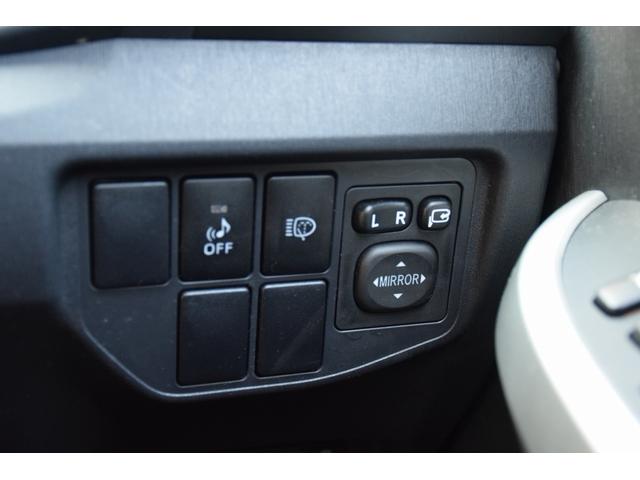 プリウス Sツーリングセレクション 純正ナビ バックカメラ フルセグTV ETC LEDヘッドライト オートライト スマートキー&プッシュスタート 純正17インチアルミホイール(21枚目)