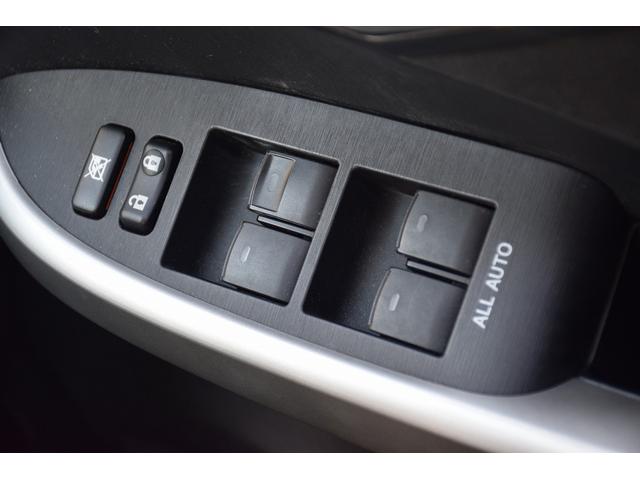 プリウス Sツーリングセレクション 純正ナビ バックカメラ フルセグTV ETC LEDヘッドライト オートライト スマートキー&プッシュスタート 純正17インチアルミホイール(22枚目)