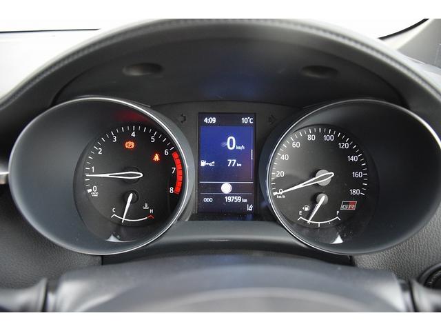 Ｃ－ＨＲ Ｓ－Ｔ　ＧＲスポーツ　ワンオーナー　６ＭＴ　メーカーナビ　パノラミックビューモニター　シートヒーター　前後ドライブレコーダー　電動パーキング　レーダークルーズ　ＬＥＤヘッドライト　オートライト　純正１９インチＡＷ（5枚目）