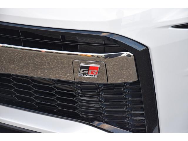 Ｃ－ＨＲ Ｓ－Ｔ　ＧＲスポーツ　ワンオーナー　６ＭＴ　メーカーナビ　パノラミックビューモニター　シートヒーター　前後ドライブレコーダー　電動パーキング　レーダークルーズ　ＬＥＤヘッドライト　オートライト　純正１９インチＡＷ（6枚目）