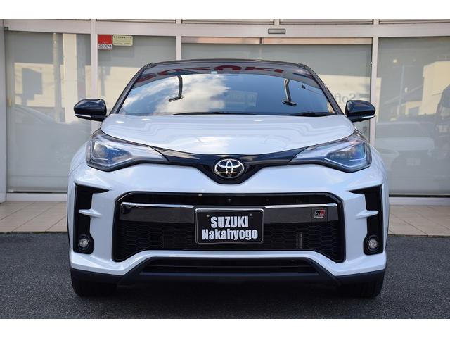Ｃ－ＨＲ Ｓ－Ｔ　ＧＲスポーツ　ワンオーナー　６ＭＴ　メーカーナビ　パノラミックビューモニター　シートヒーター　前後ドライブレコーダー　電動パーキング　レーダークルーズ　ＬＥＤヘッドライト　オートライト　純正１９インチＡＷ（7枚目）
