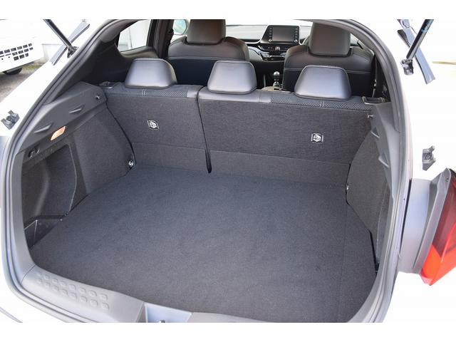 Ｃ－ＨＲ Ｓ－Ｔ　ＧＲスポーツ　ワンオーナー　６ＭＴ　メーカーナビ　パノラミックビューモニター　シートヒーター　前後ドライブレコーダー　電動パーキング　レーダークルーズ　ＬＥＤヘッドライト　オートライト　純正１９インチＡＷ（10枚目）