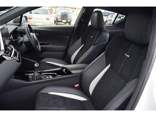 Ｃ－ＨＲ Ｓ－Ｔ　ＧＲスポーツ　ワンオーナー　６ＭＴ　メーカーナビ　パノラミックビューモニター　シートヒーター　前後ドライブレコーダー　電動パーキング　レーダークルーズ　ＬＥＤヘッドライト　オートライト　純正１９インチＡＷ（13枚目）