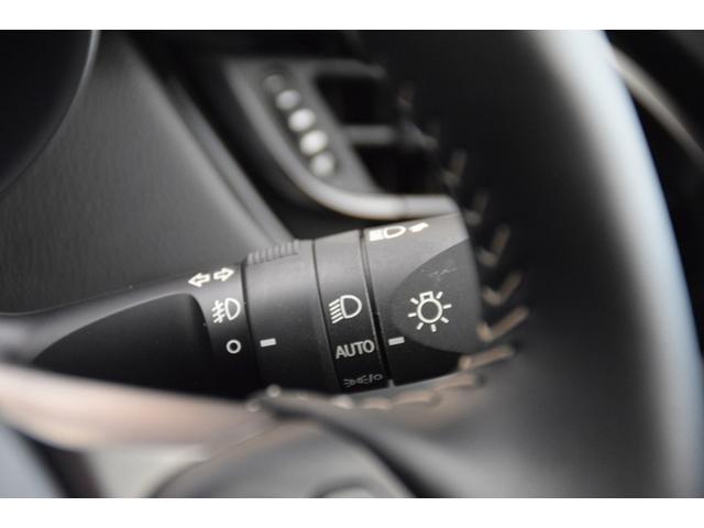 Ｃ－ＨＲ Ｓ－Ｔ　ＧＲスポーツ　ワンオーナー　６ＭＴ　メーカーナビ　パノラミックビューモニター　シートヒーター　前後ドライブレコーダー　電動パーキング　レーダークルーズ　ＬＥＤヘッドライト　オートライト　純正１９インチＡＷ（23枚目）