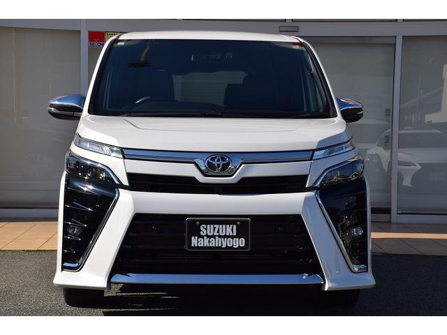 ヴォクシー ZS 煌III ワンオーナー 純正9インチナビ バックカメラ フルセグTV 両側パワースライドドア ETC ドライブレコーダー LEDヘッドライト オートライト セーフティーセンス スマートキー&プッシュスタート(7枚目)