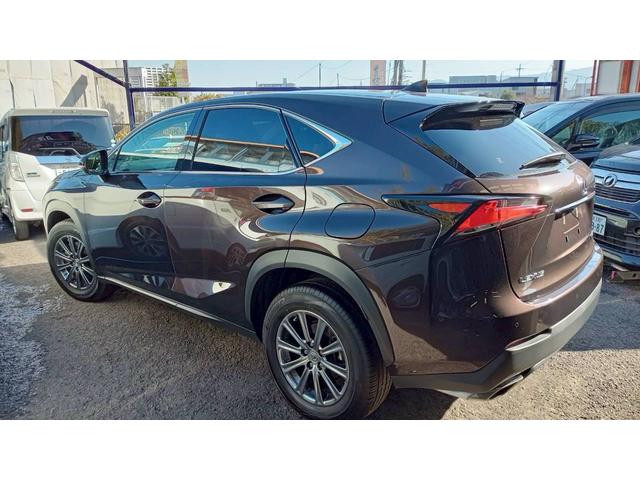 ＮＸ ＮＸ２００ｔ　Ｉパッケージ　純正ナビ　バックカメラ　サイドカメラ　ＥＴＣ　クルーズコントロール　パドルシフト　シートヒーター　パワーシート　クリアランスソナー　ＬＥＤヘッドライト　アイドリングストップ　プッシュスタート（12枚目）