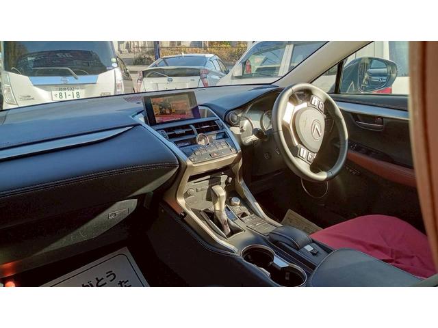 ＮＸ ＮＸ２００ｔ　Ｉパッケージ　純正ナビ　バックカメラ　サイドカメラ　ＥＴＣ　クルーズコントロール　パドルシフト　シートヒーター　パワーシート　クリアランスソナー　ＬＥＤヘッドライト　アイドリングストップ　プッシュスタート（19枚目）