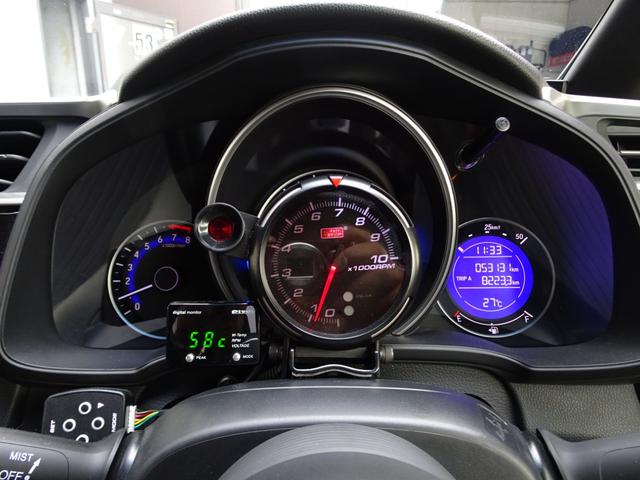 フィット ＲＳ　ｉＶＴＥＣ★６ＭＴ★７Ｐロールバー★２名公認渡★クスコ１．５ウェイＬＳＤ★強化クラッチ★ＴＥＩＮ車高調★ＳＥＥＫＥＲマフラー★ゼロファイターＥＣＵ★追加メーター★ラバウル１５インチＡＷ★ナビＴＶ（21枚目）