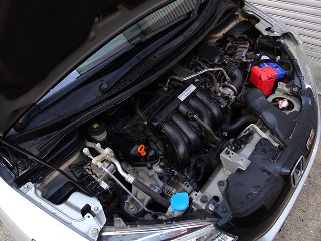 フィット RS L15B-VTEC★6MT★ゼロファイターストレートマフラー★エンケイRP-F1鍛造16インチAW★17HEX貫通ナット★スタンダードサスペンション車高調★Gathersナビ★バックカメラ★LED(11枚目)