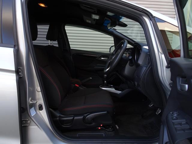 フィット RS L15B-VTEC★6MT★ゼロファイターストレートマフラー★エンケイRP-F1鍛造16インチAW★17HEX貫通ナット★スタンダードサスペンション車高調★Gathersナビ★バックカメラ★LED(12枚目)