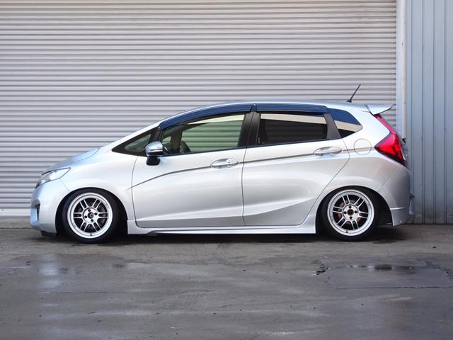 フィット RS L15B-VTEC★6MT★ゼロファイターストレートマフラー★エンケイRP-F1鍛造16インチAW★17HEX貫通ナット★スタンダードサスペンション車高調★Gathersナビ★バックカメラ★LED(16枚目)