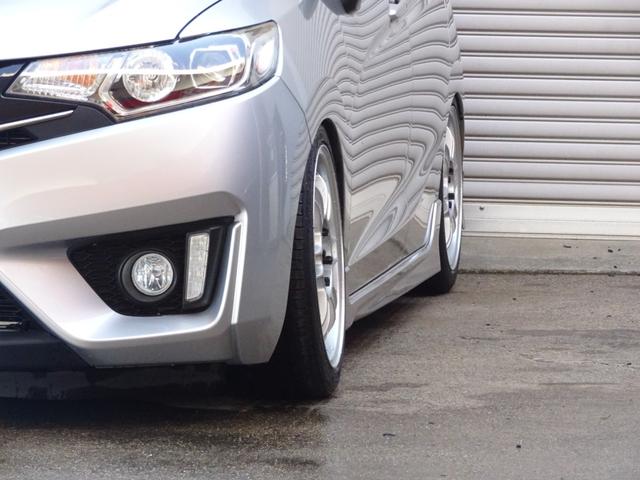 フィット RS L15B-VTEC★6MT★ゼロファイターストレートマフラー★エンケイRP-F1鍛造16インチAW★17HEX貫通ナット★スタンダードサスペンション車高調★Gathersナビ★バックカメラ★LED(24枚目)